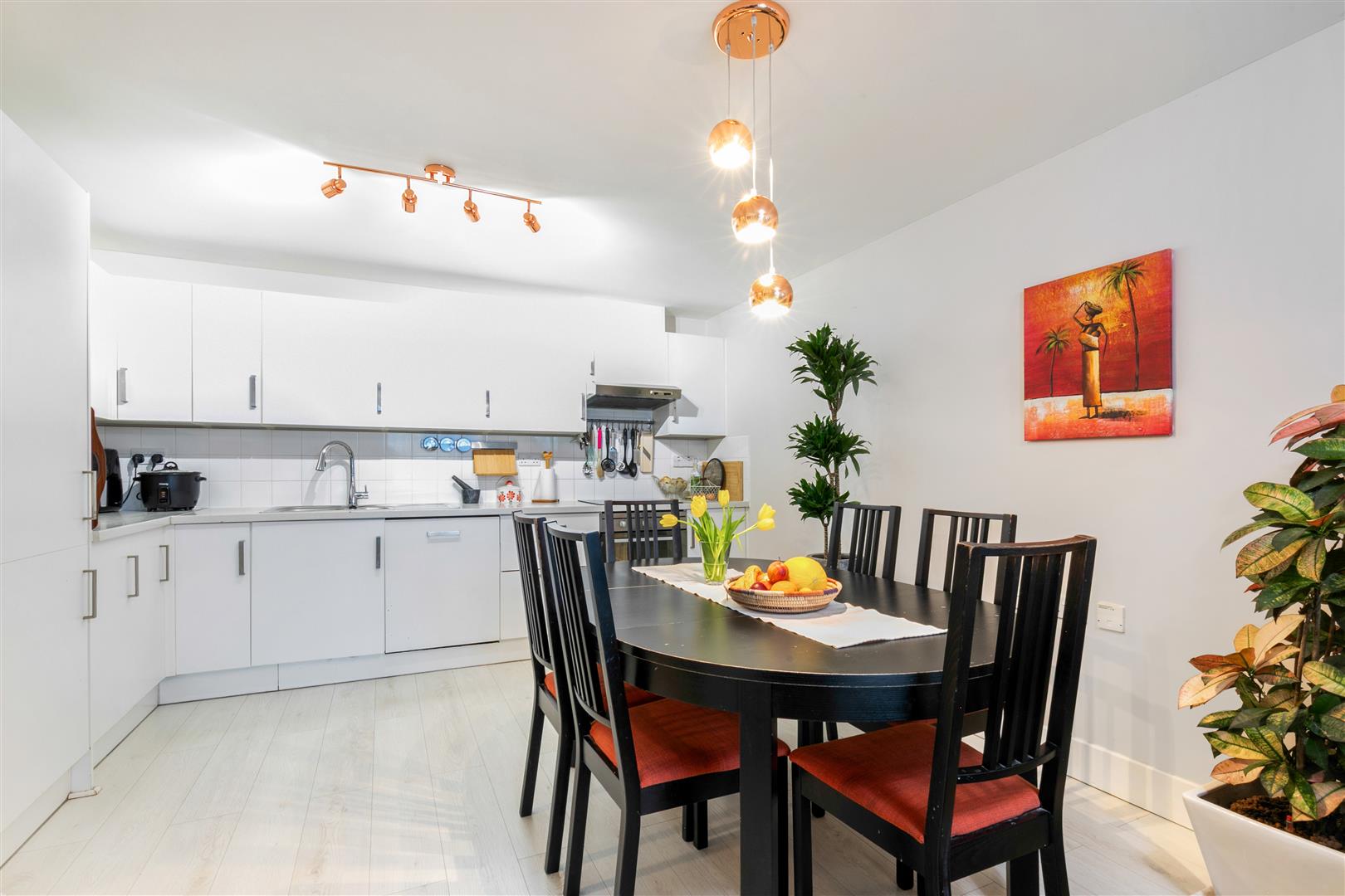 Station Approach, Epsom | The Personal Agent